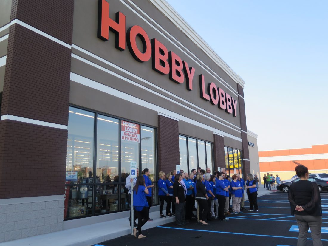 Hobby Lobby Celebrates Grand Opening at The Highlands in Ohio County